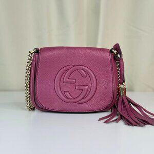 Gucci GG Logo Pink Soho Chain Shoulder Bag Crossbody with Tassel Detailing
